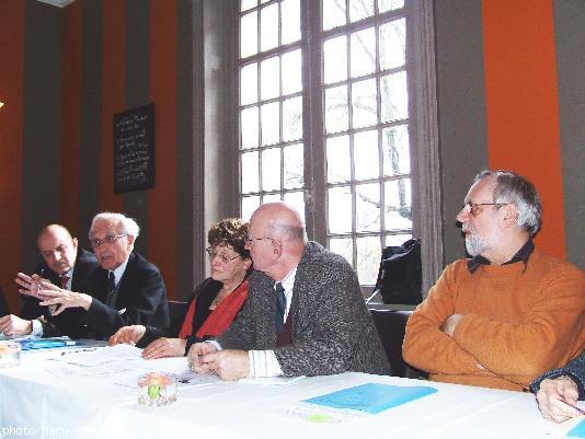 Au fond Éric Demidoff puis Jean Cevaër ; Angèle Jacq ; Yves Lainé - président de la section Droit et Institutions de l'ICB et Patrick Malrieu.