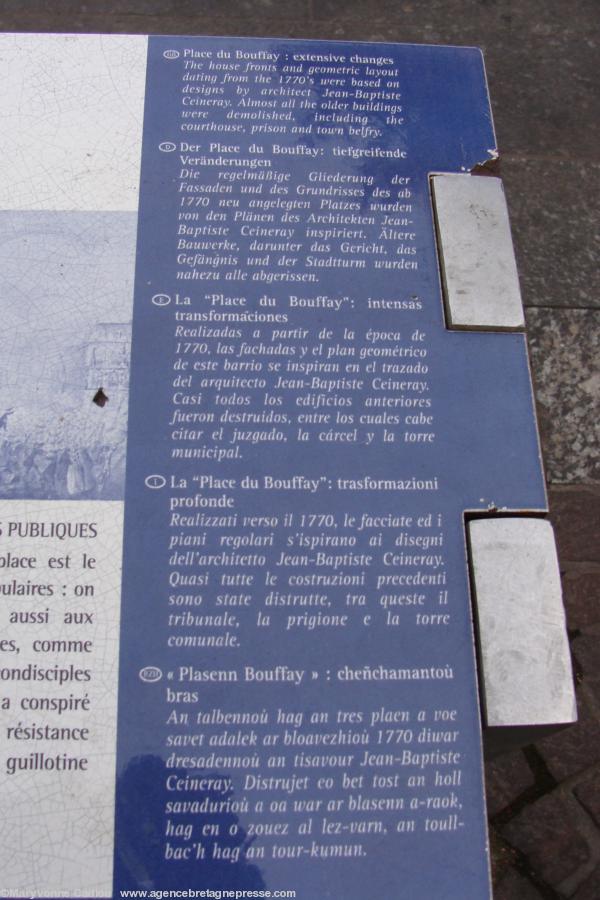 À Nantes certaines des plaques en émail sur les lieux historiques et touristiques comportent aussi un texte en breton.