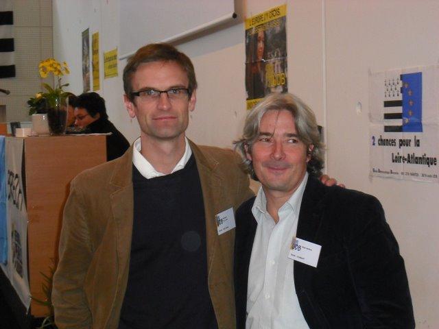 The League's GS  Rhisiart Tal-e-bot (left) with UN Director of CLIMSAT  Alain Retière.