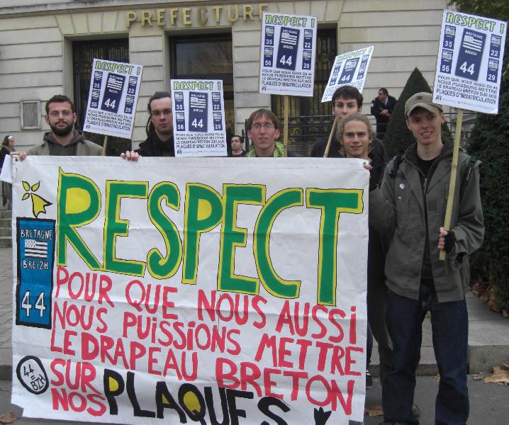 Une délégation du collectif 44=Breizh a été reçue par la préfecture pour évoquer l'affaire des plaques d'immatriculation.