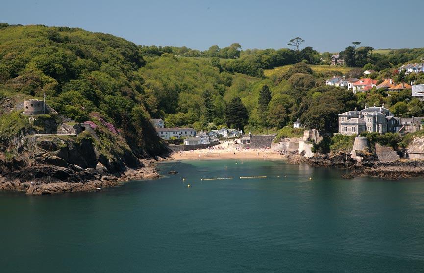 Fowey (above) in Kernow/Cornwall  where the chemical bags were washed up.