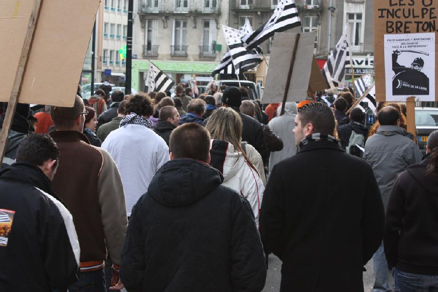 Milieu de cortège.