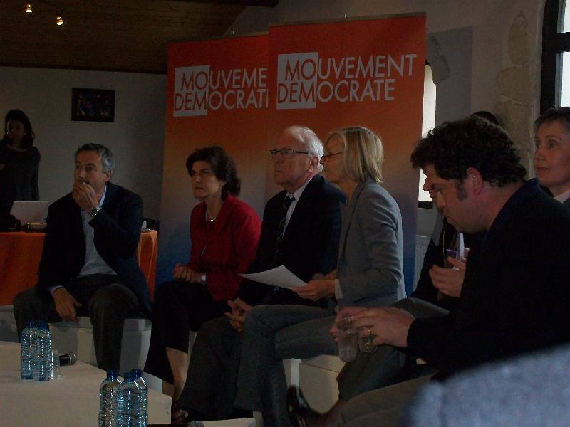 1e table ronde sur la pêche.