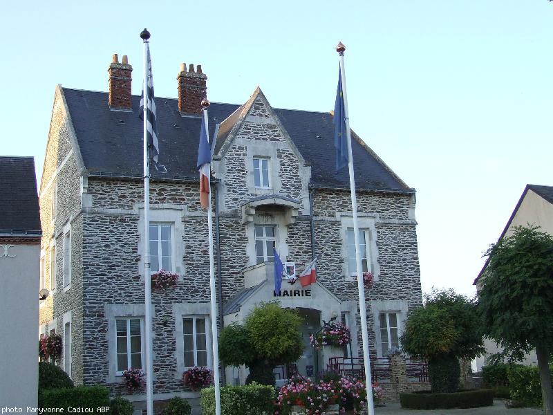 Mairie. Fay-de-Bretagne. 28 sept. 2008.