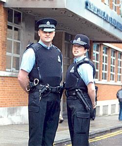 Strathclyde police officers (photo: Clyde Valley)