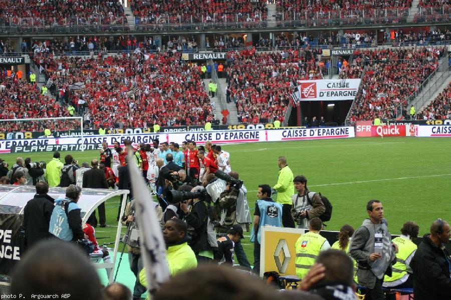 L'équipe de Guingamp pose après leur victoire 2-1