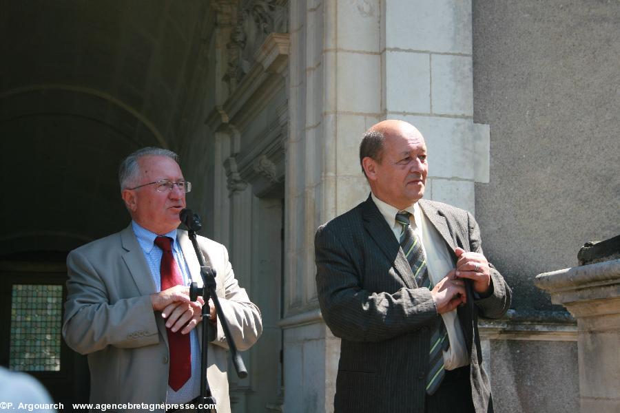 Patrick Maréchal et Jean-Yves Le Drian