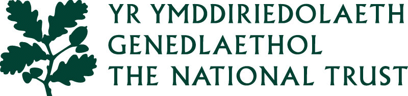 A National Trust bilingual sign for Wales. The Kernow branch of the League want the same in Cornwall.