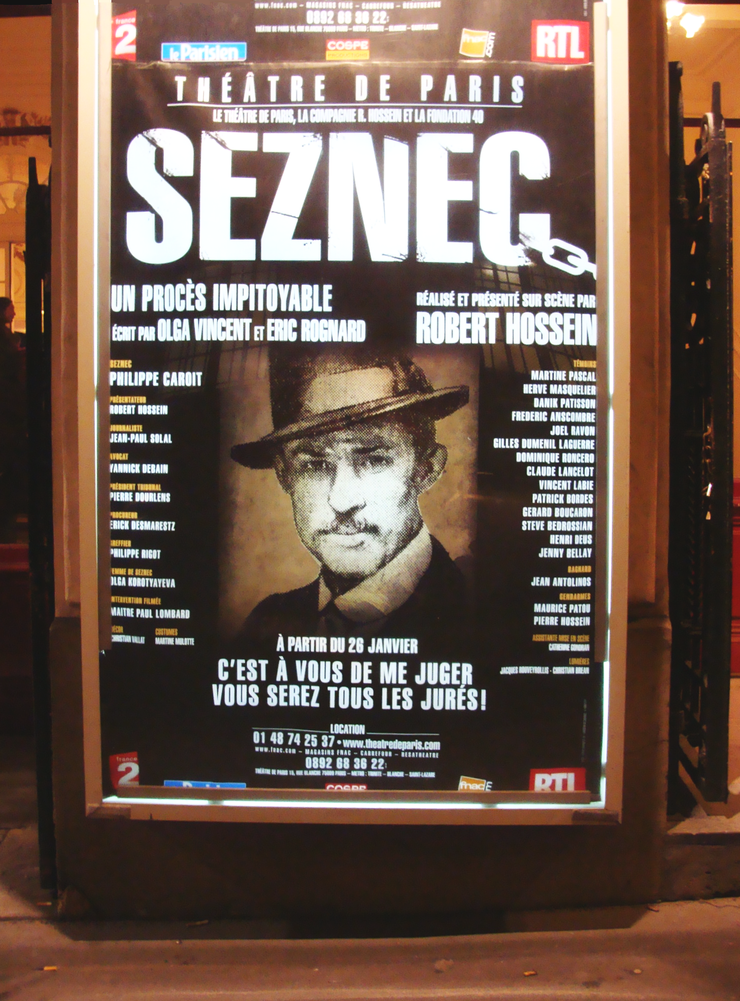 Affiche au Théâtre de Paris. Rue Blanche. (©ABP. Ph. Maryvonne Cadiou).