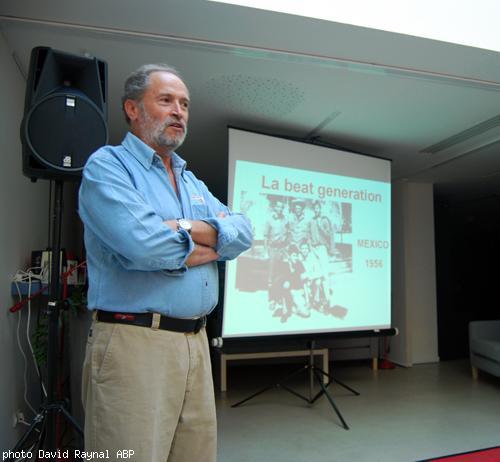 En ouverture de la Fête de la Bretagne  l’association Paris Breton a organisé mardi 18 mai  à la Maison de la Bretagne  une soirée autour de l’écrivain Jack Kerouac en compagnie des auteurs du livre Jack Kerouac le Breton d'Amérique  Hervé Quéméner (à l’