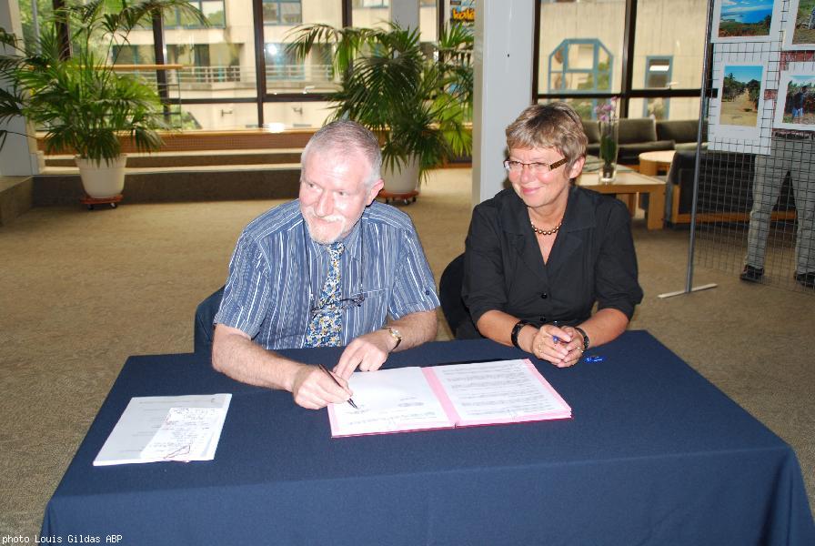 André Le Gac  Conseiller général chargé de la langue bretonne et 
Brigitte Kieffer  Inspectrice d'Académie.