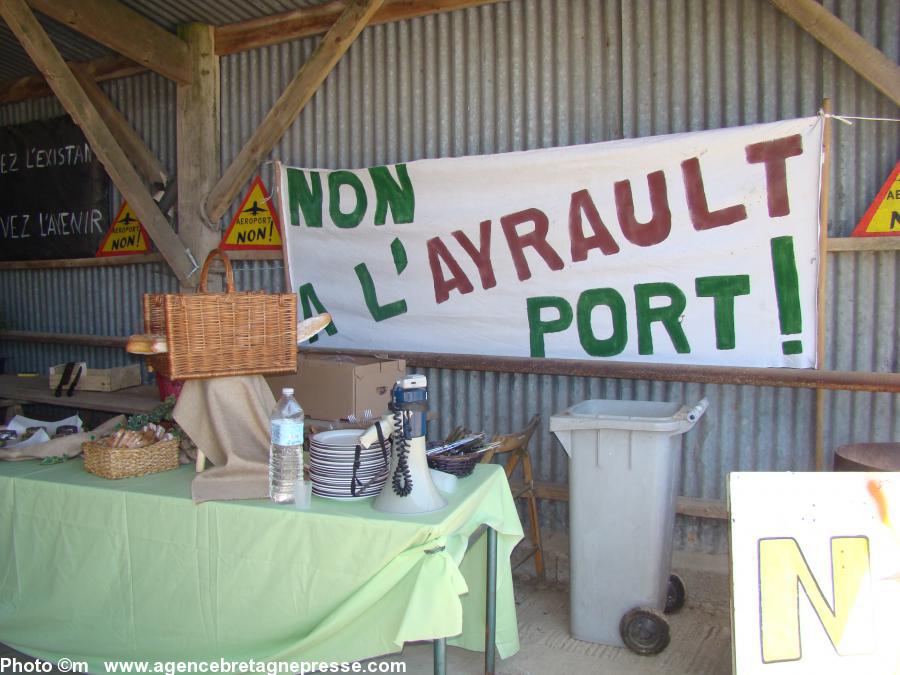 Non à l'Ayraultport.