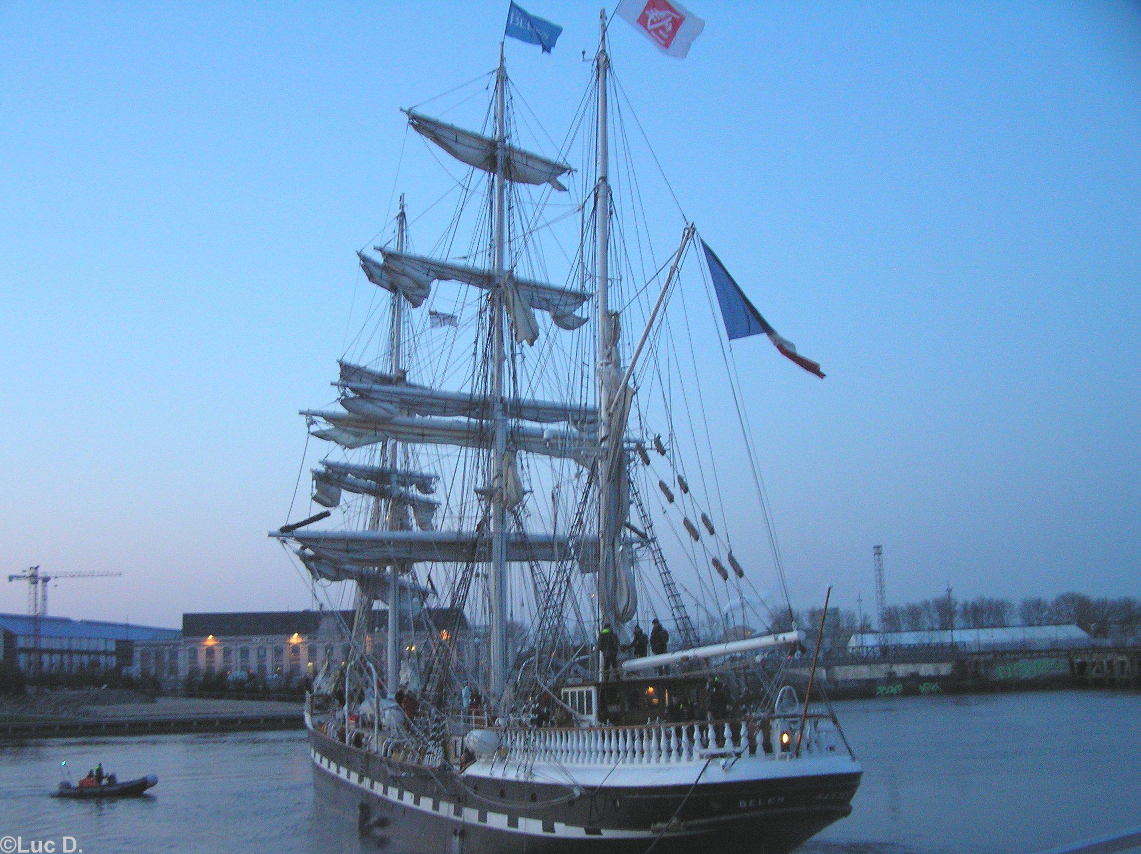 Le Belem quitte Nantes le 12 avril 2010.