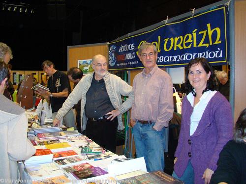 Stand Skol Vreizh au Festival du livre Karaes 2010.