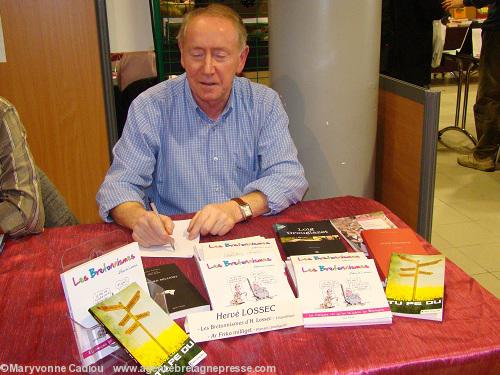 Hervé Lossec au Festival du Livre 2010 Karaes.