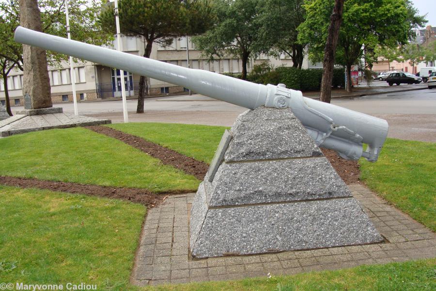 Un canon du Campbeltown retrouvé dans la Loire années 1970.