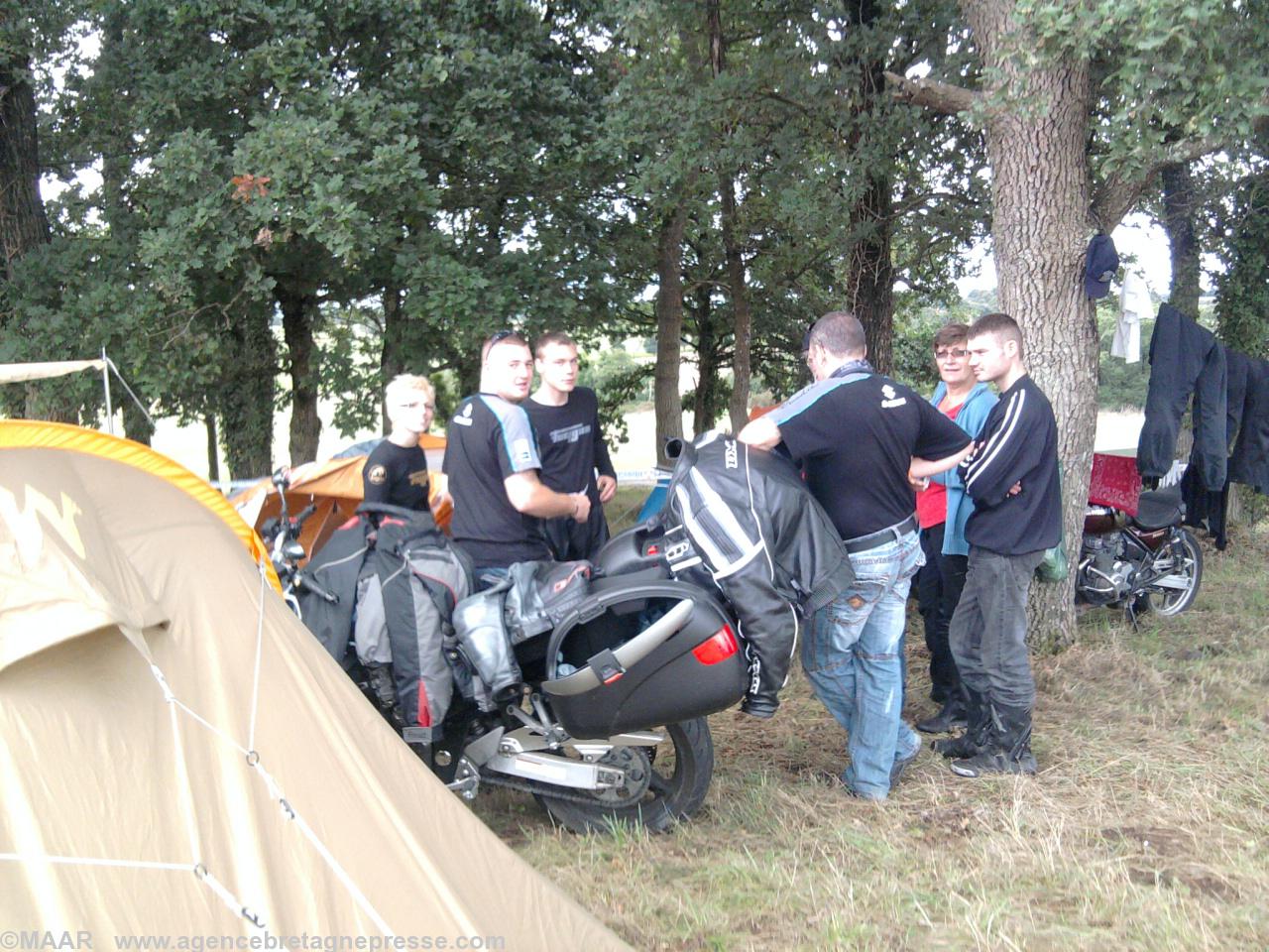 Les motards de Bourges s'installent de la paroisse St
Jean