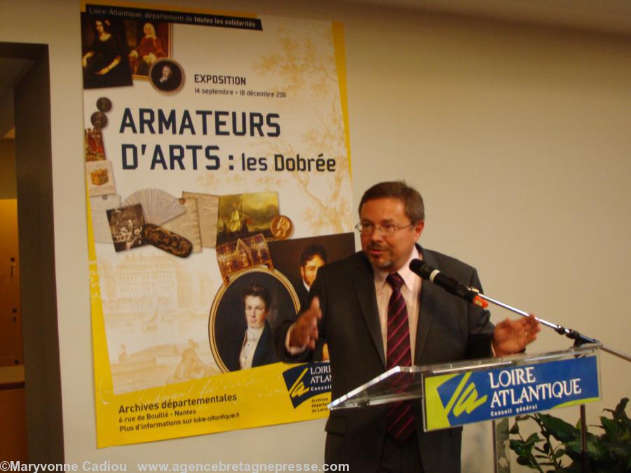 Philippe Charon conservateur en chef des Archives Départementales de Loire-Atlantique fait son discours de présentation de l'exposition Armateurs d'Arts : Les Dobrée..