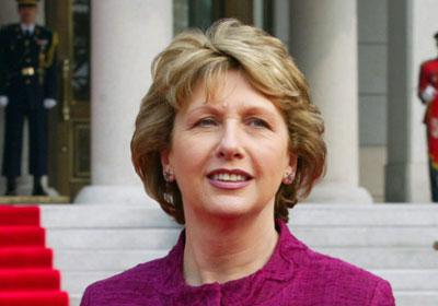 Mary MacAleese  présidente de la République d'Irlande ( 1997-2011)