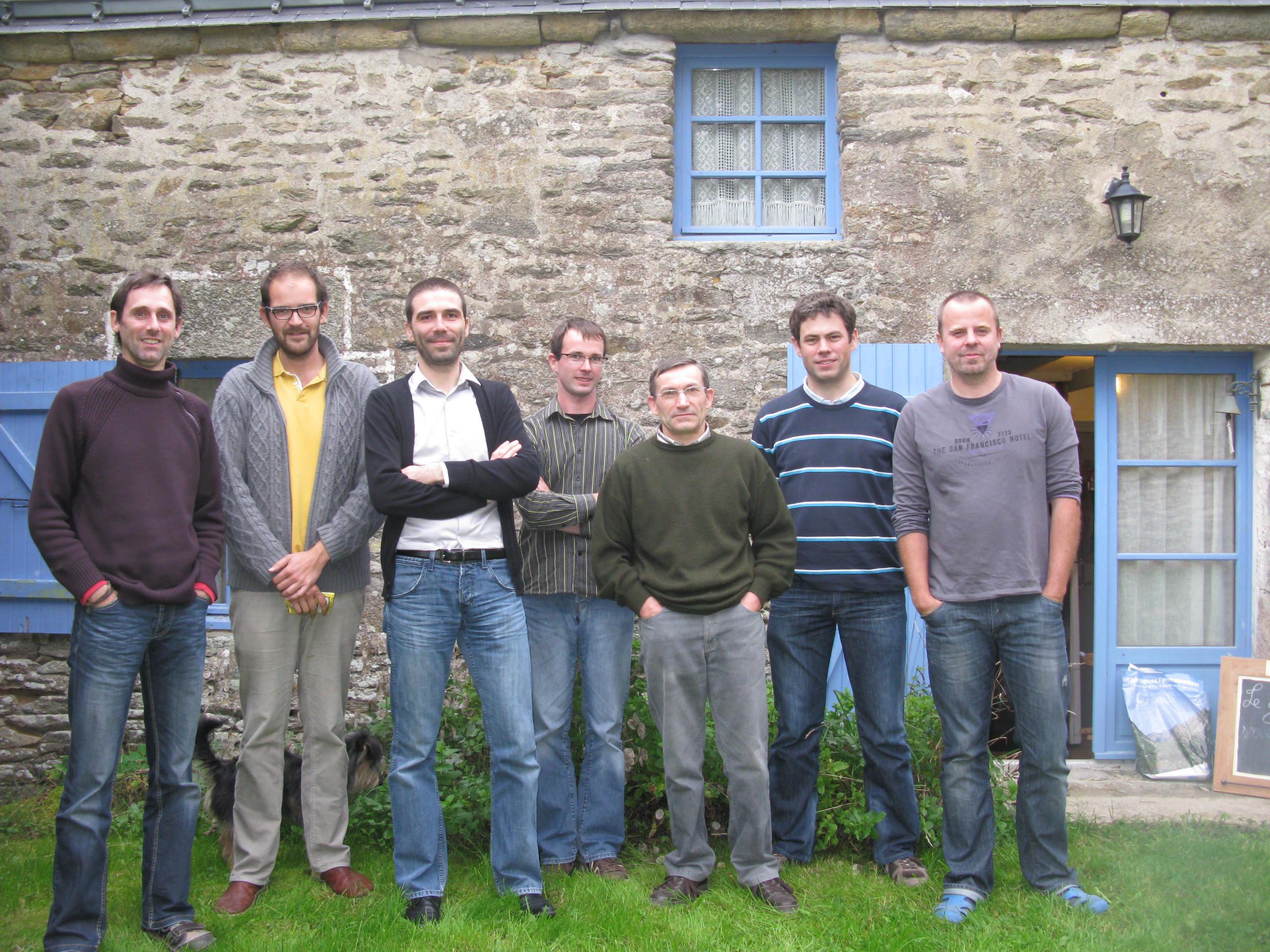 De g. à dr. Mickael Genevée ; Matao Rollo ; Jérôme Bouthier ; Arnaud Thominiaux ; Patrik Deriano ; Thierry Jolivet; Fabien Lécuyer. Excusés ou absents de la photo : Benoît Ranc ; Jean-Luc Ramel ; Bertrand Deléon.