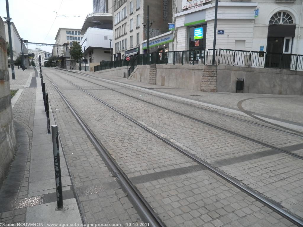 L'emprise des tours matérialisée sur le pavage de la ville.