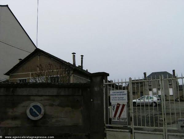 L'inscription rappelle la présence d'un ancien lavoir municipal près du boulevard Stalingrad à Nantes.