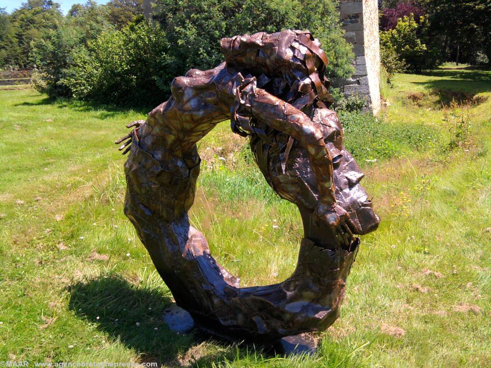 Sculpture dans le parc