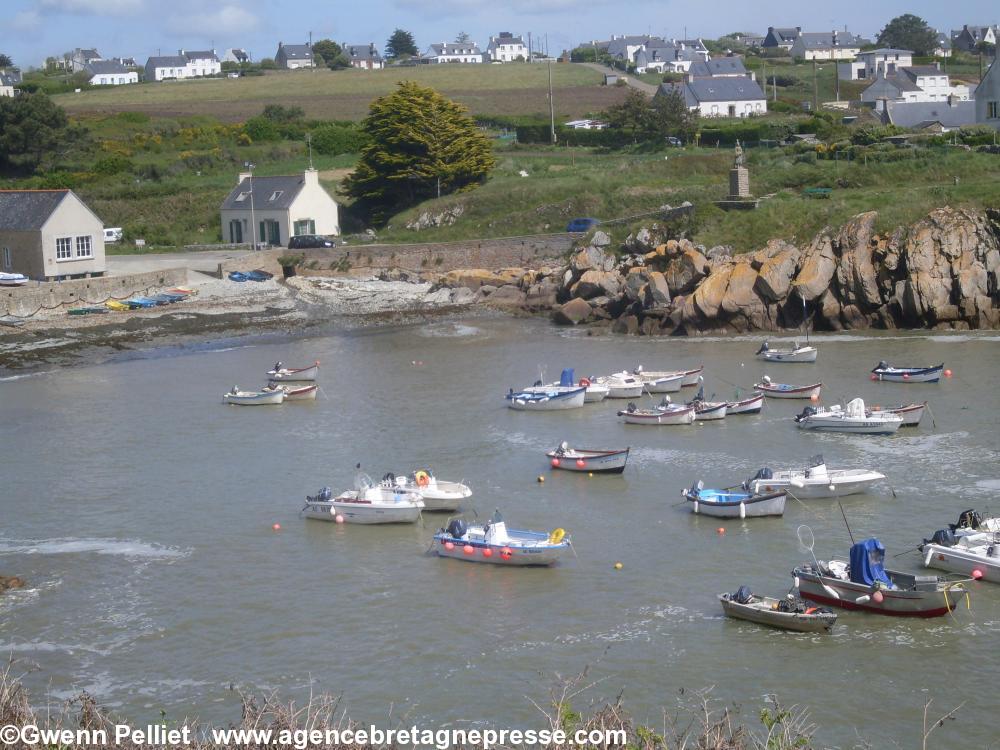 Le port de Pors-Poulhan limite entre le 
pays Bigouden et le Cap Sizun