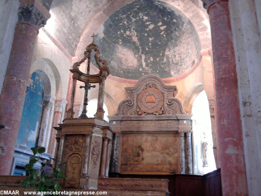 Vue de l'intérieur de l'église