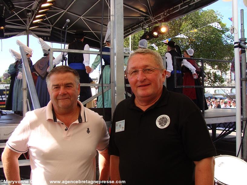 Fête bretonne de la Saint Gilles à Pornic 2011. À droite Désiré Jacq président du Cercle culturel celtique de Pornic.