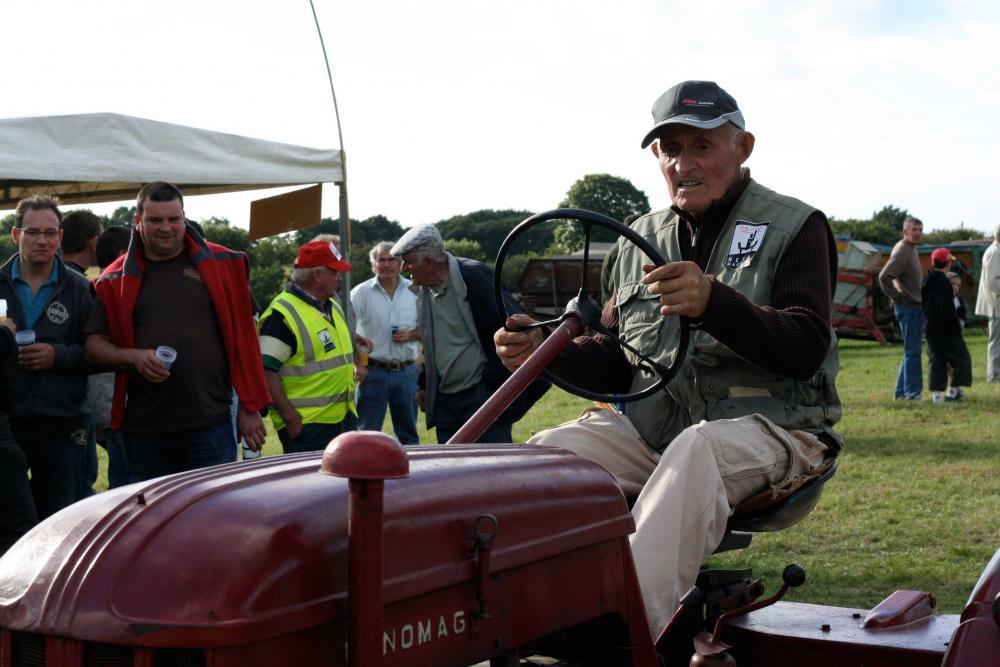 Rémy Le Roux sur son tracteur