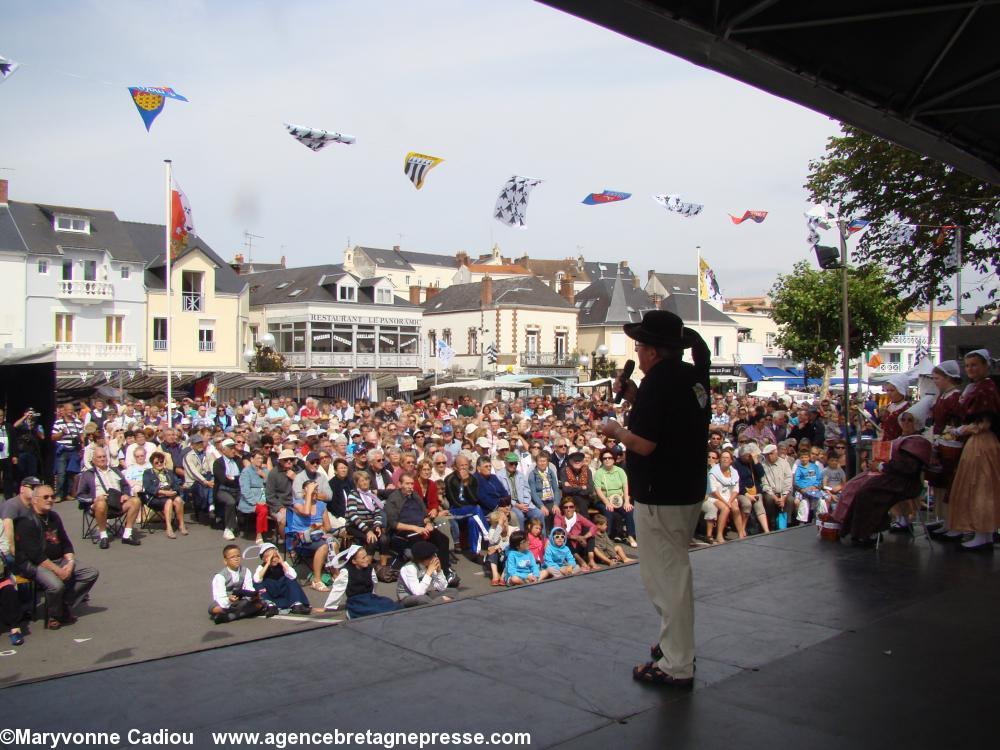 L’autre partie du public à la fête bretonne de la Saint Gilles à Pornic 2012. 