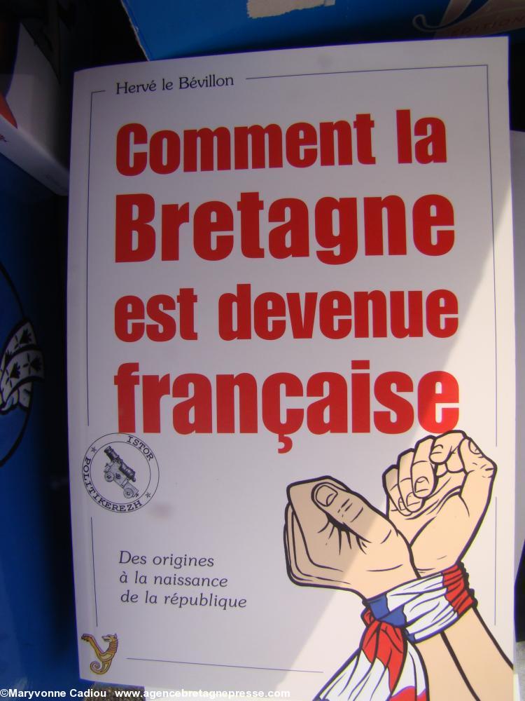 La librairie “Gweladenn” de Saint-Nazaire. On y trouve par exemple cette année... Fête bretonne de la Saint Gilles à Pornic 2012.