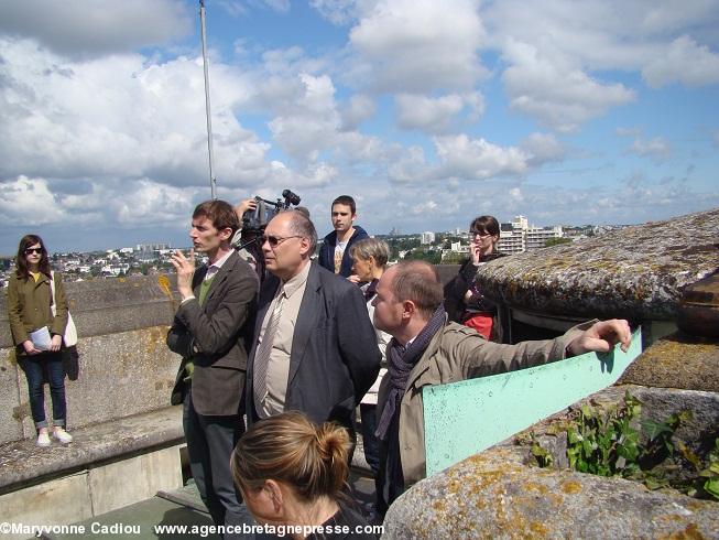 Tour Dobrée à Nantes. Sur la terrasse MM. Fardel Porte et Roux.