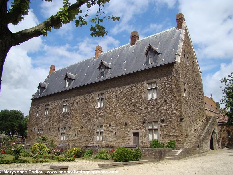 Musée Dobrée. Manoir de La Touche façade sud.