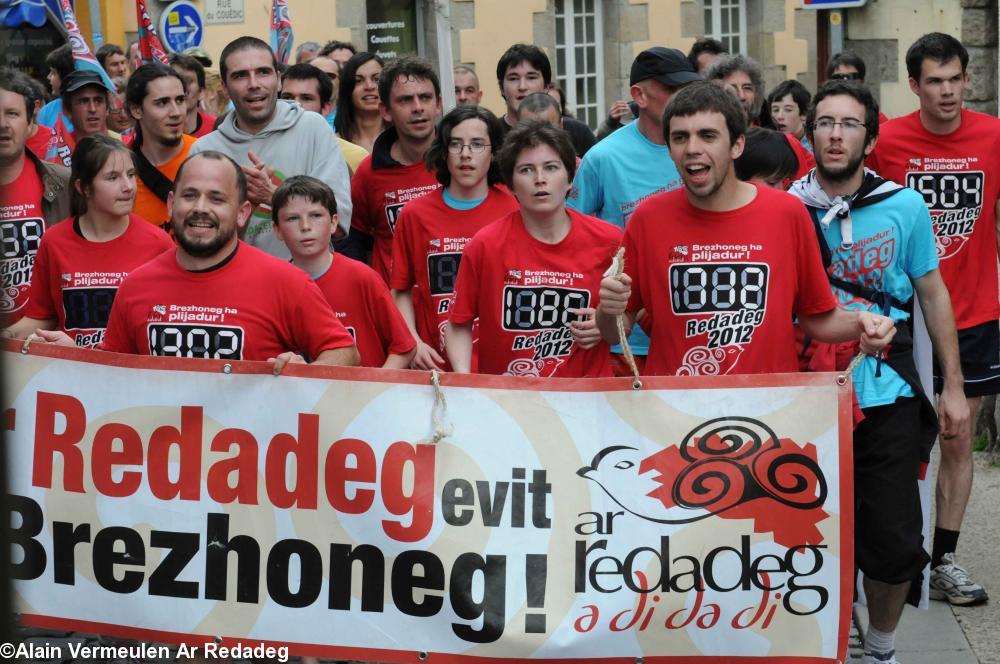 Arrivée de la Redadeg à Douarnenez le 19 mai 2012