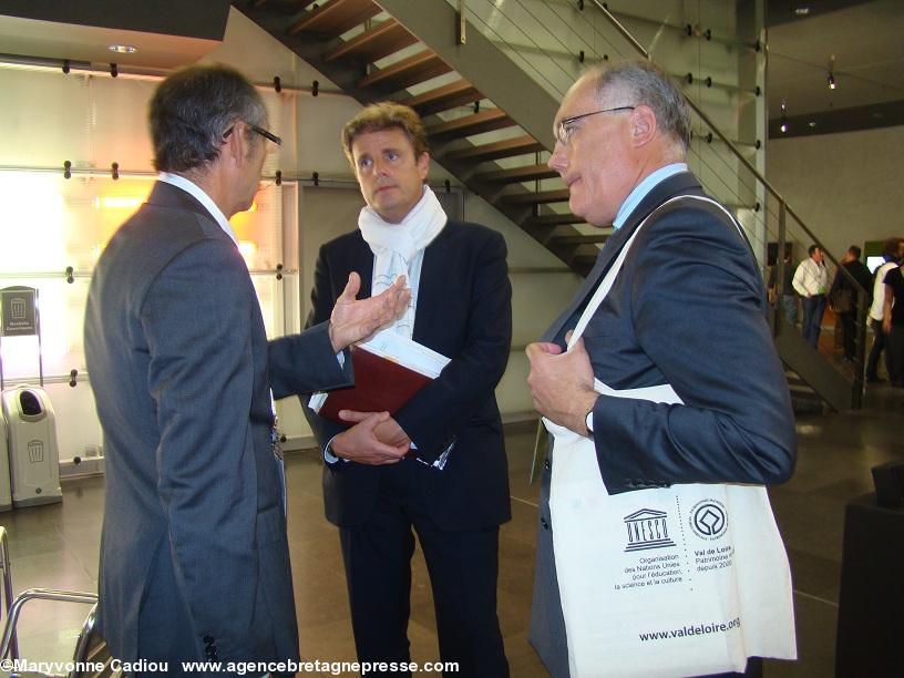 Paul Loret et Jean-Pierre Levesque ont passé au moins 15 minutes avec Olivier de Charsonville de l'association Vieilles Maisons Françaises du Loiret et son délégué régional pour la région Centre.