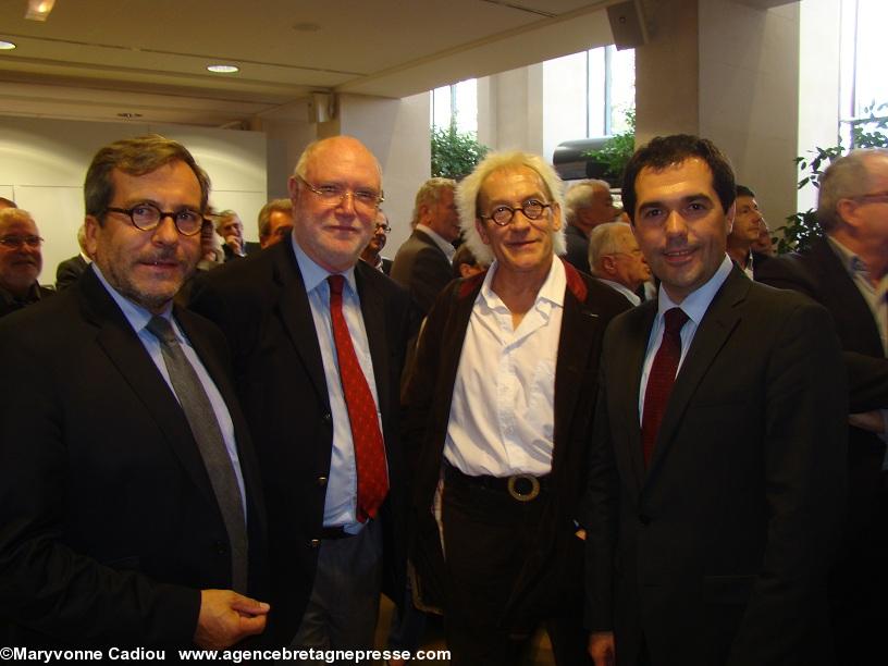 Christian Brisset ; Raymond Lannuzel ; Jean-Louis Jossic ; Stéphane Junique conseillers municipaux de Nantes.