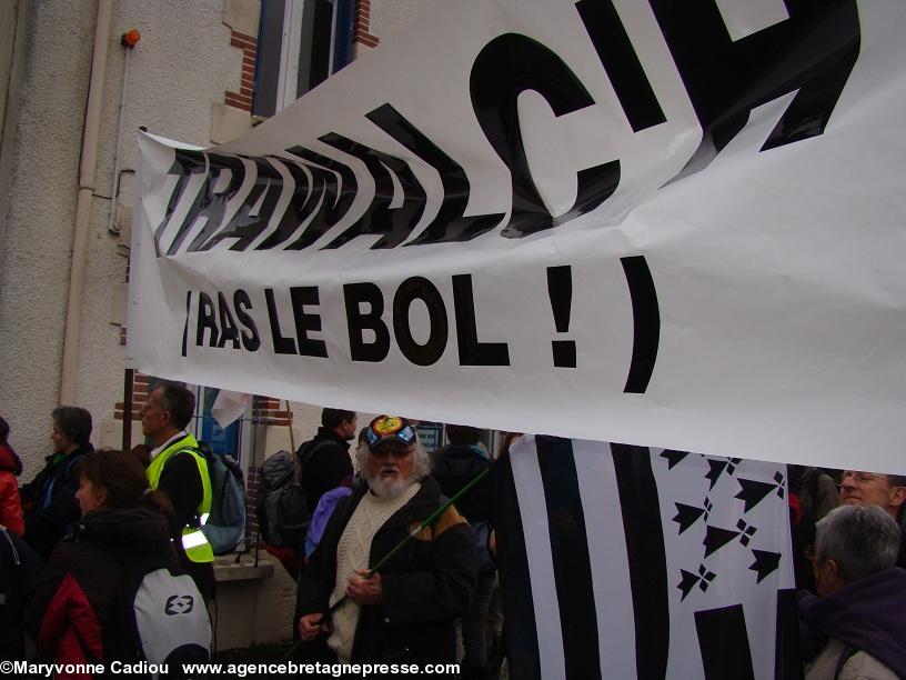 Notre-Dame des Landes 17 nov. 2012. La seule banderole en breton.