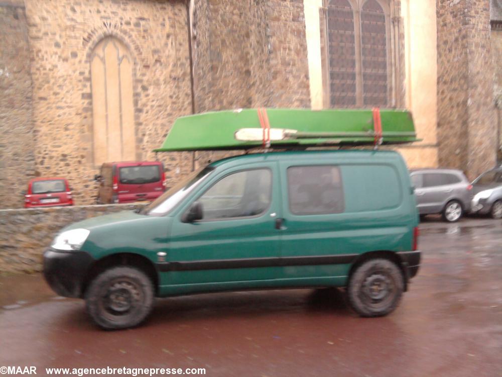 La barque pour la chasse