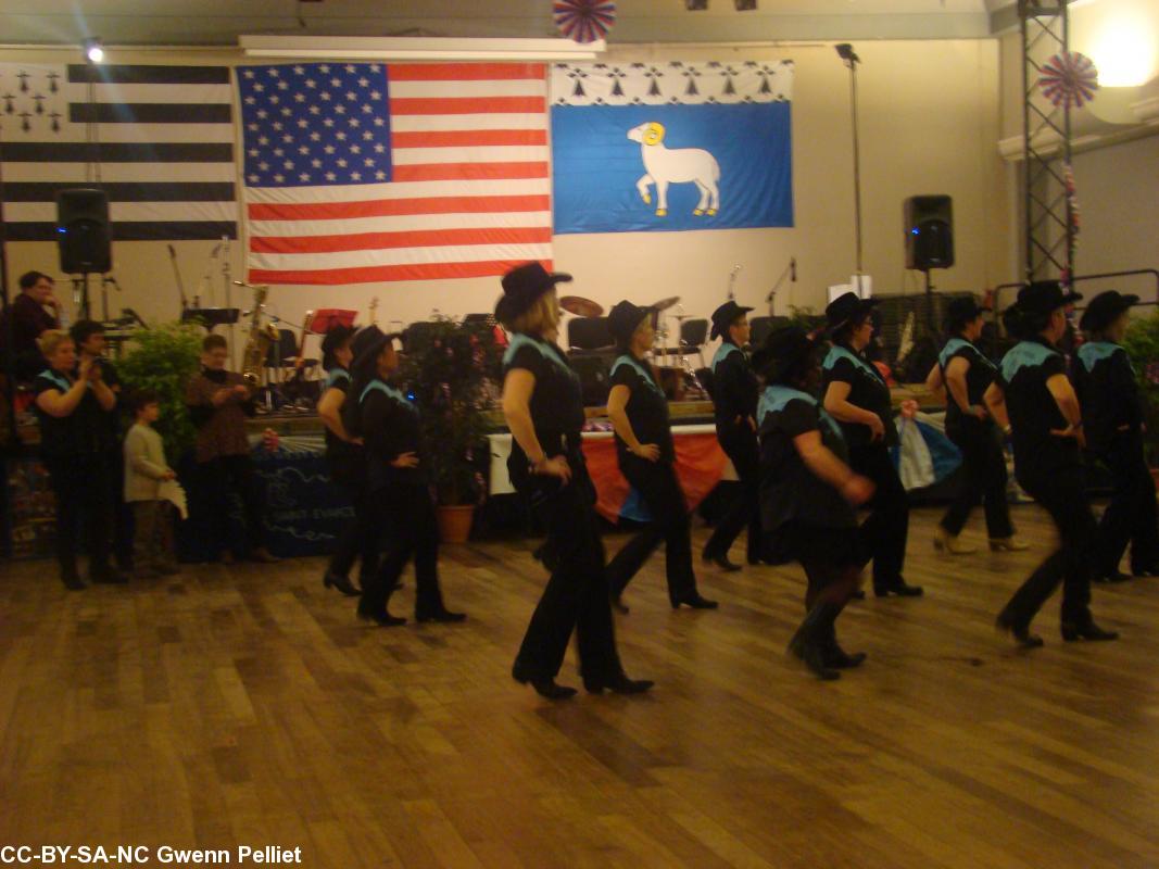 Le groupe de danse country de St-Evarzec