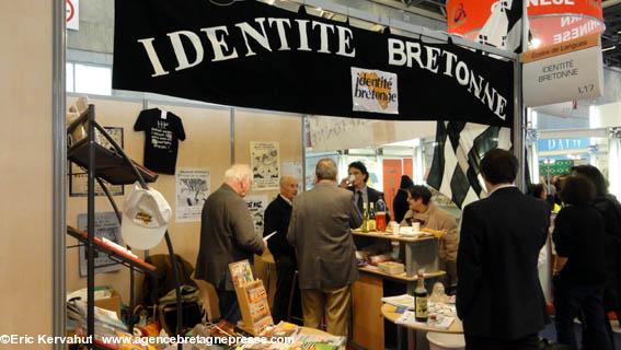 Le stand Identité Bretonne à Expolangues 2013  Paris Porte de Versailles