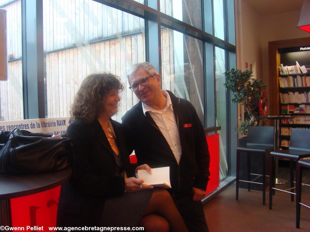 Nathalie de Broc et Jean-Michel Blanc, directeur de la librairie Ravy