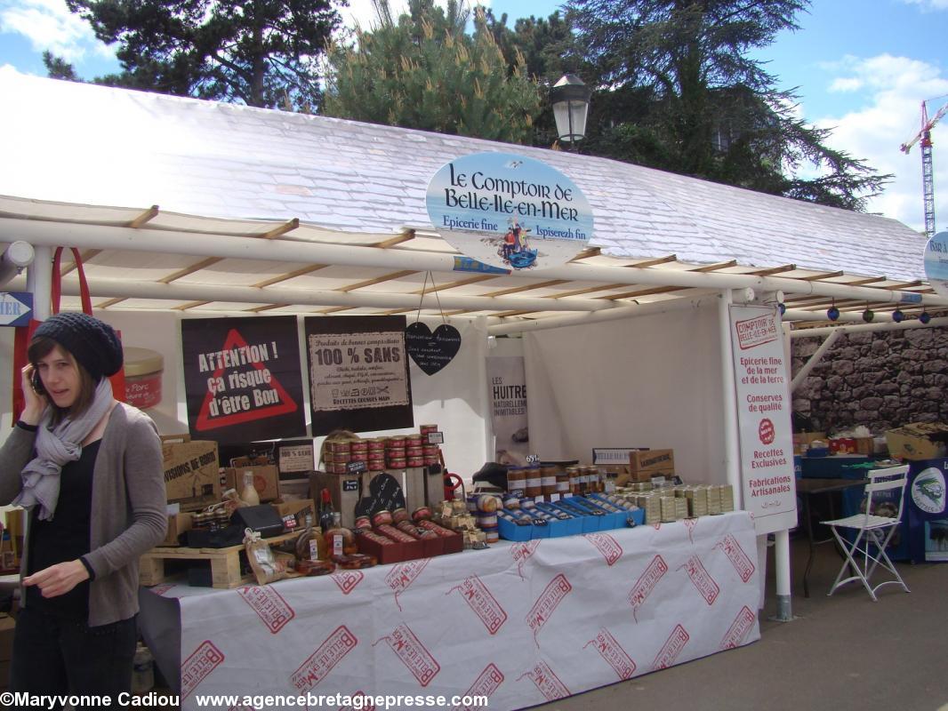 Un stand de produits bretons.