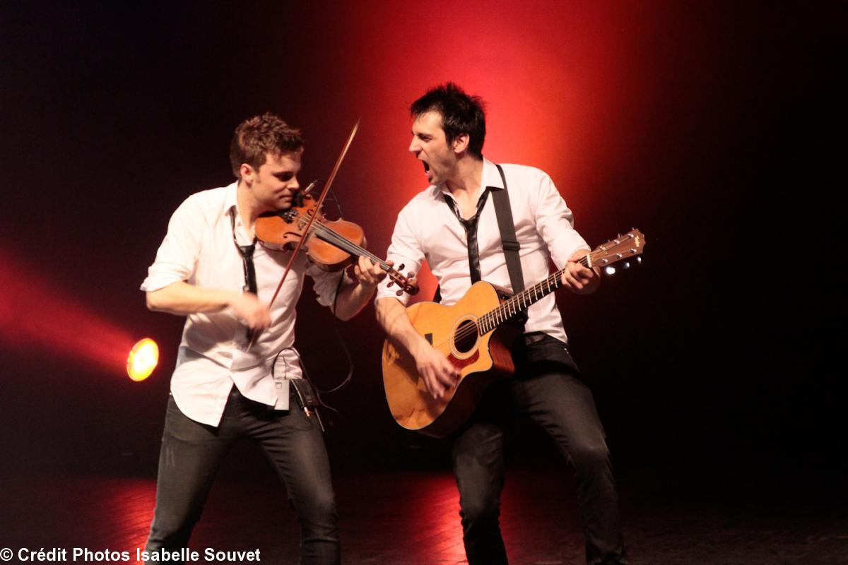 les musiciens d'Outside Duo