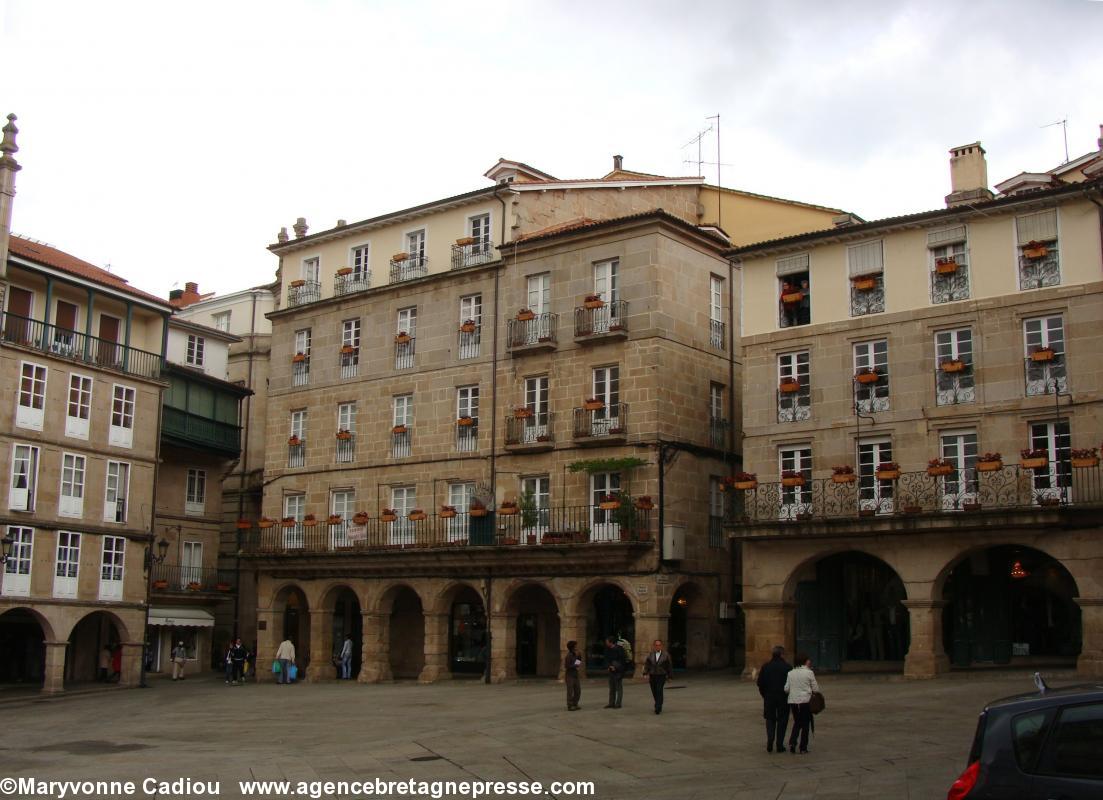 Ourense. Praza Maior, la place de la mairie (8 mai 2010).