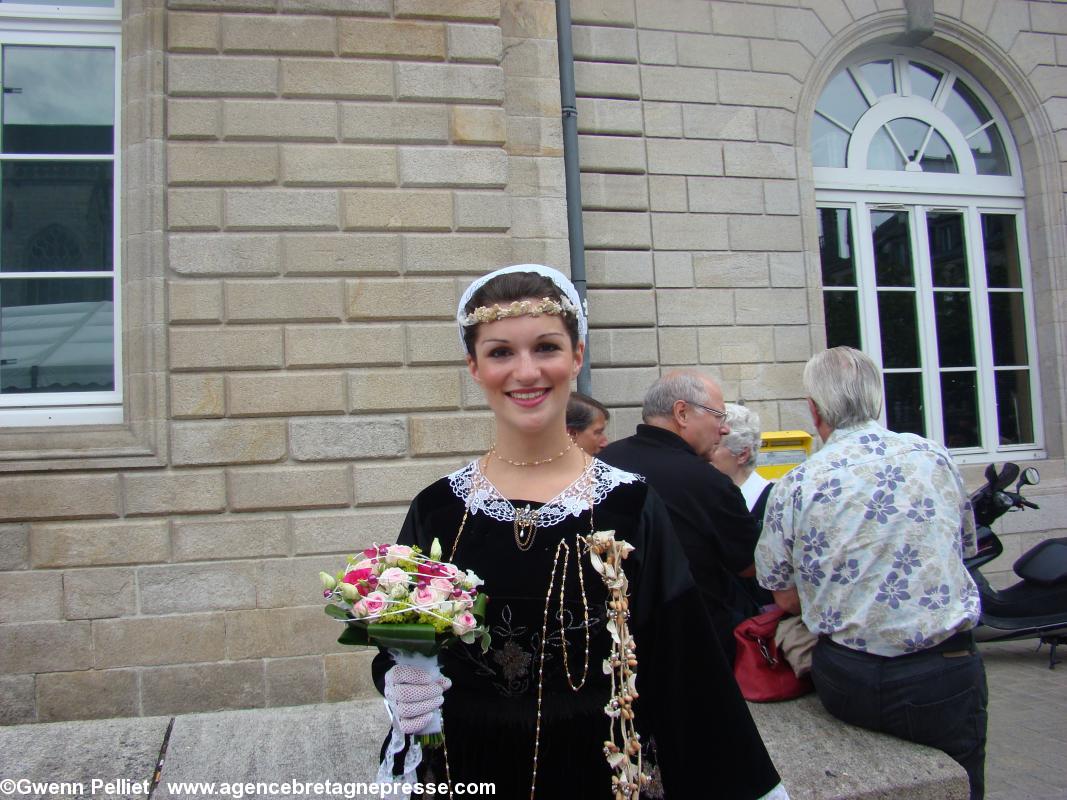 Marion Le Bihan, élue Reine de Cornouaille 2013, du cercle de Rostrenen