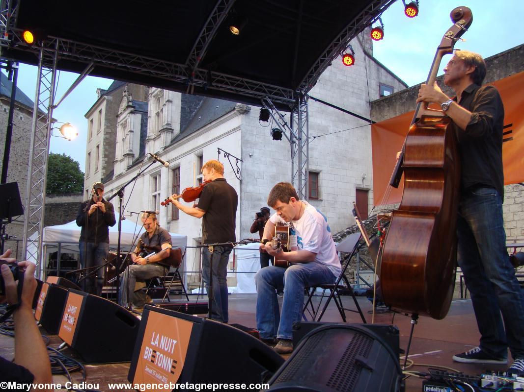 Lúnasa à la Nuit bretonne de Nantes le 27 juillet 2013.