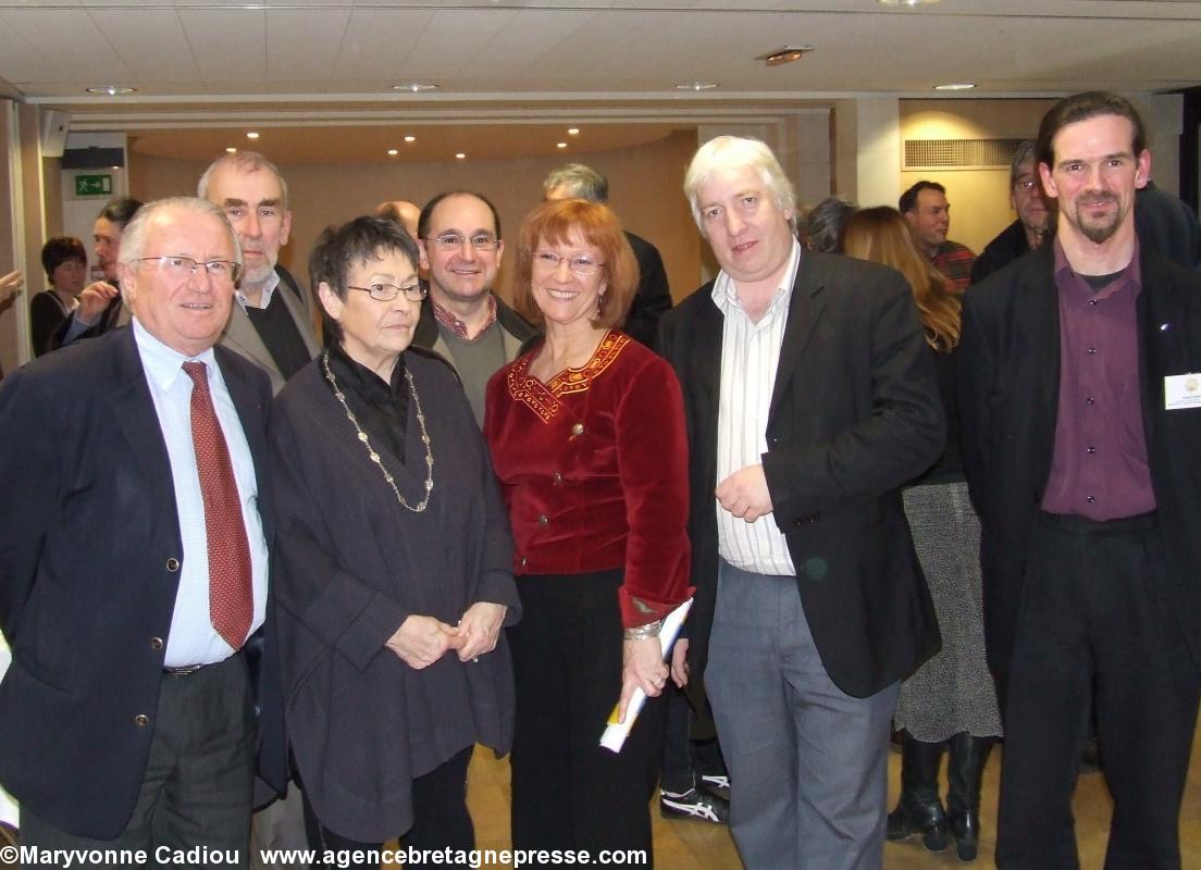 Michel Boënnec 2e à partir de la droite.