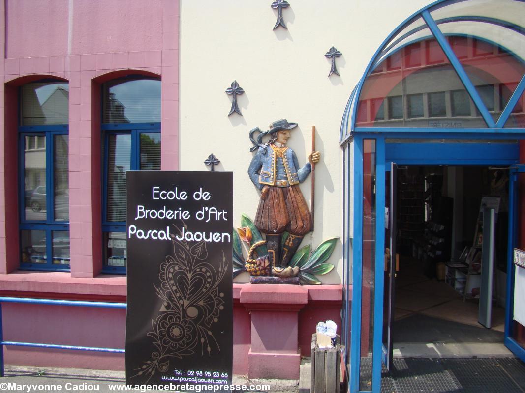 Les nouveaux locaux de l'école de broderie d'art